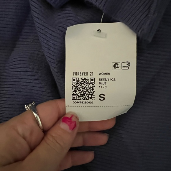 Forever 21 knit blue crop sweater too small nwt turtleneck - Picture 7 of 7